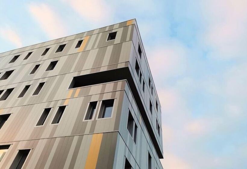 הוסטל Auberge De Jeunesse Hi Clermont Ferrand