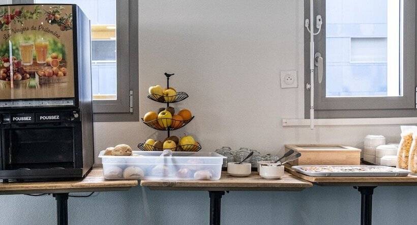 הוסטל Auberge De Jeunesse Hi Clermont Ferrand