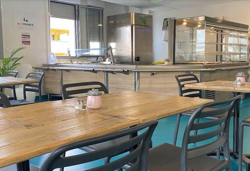 הוסטל Auberge De Jeunesse Hi Clermont Ferrand