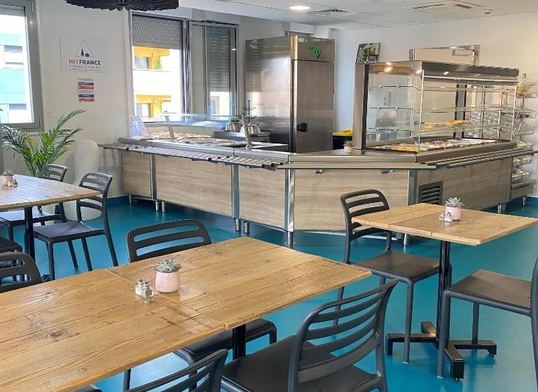 הוסטל Auberge De Jeunesse Hi Clermont Ferrand