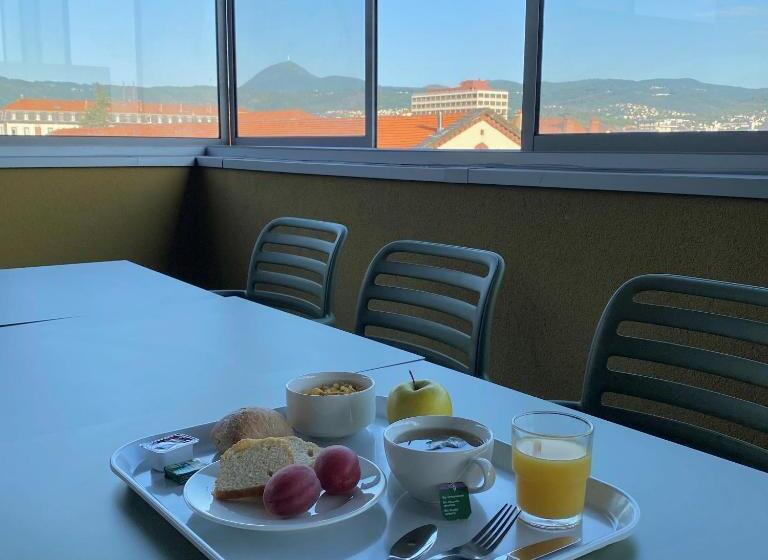 הוסטל Auberge De Jeunesse Hi Clermont Ferrand