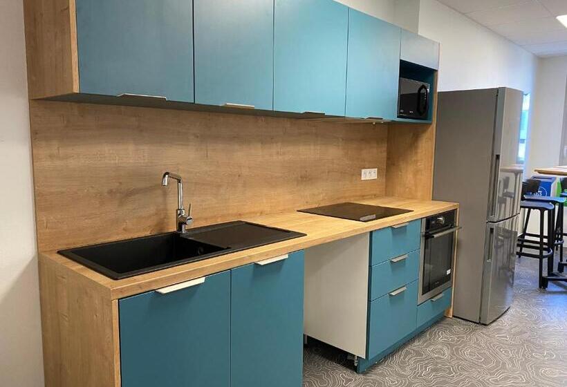 הוסטל Auberge De Jeunesse Hi Clermont Ferrand