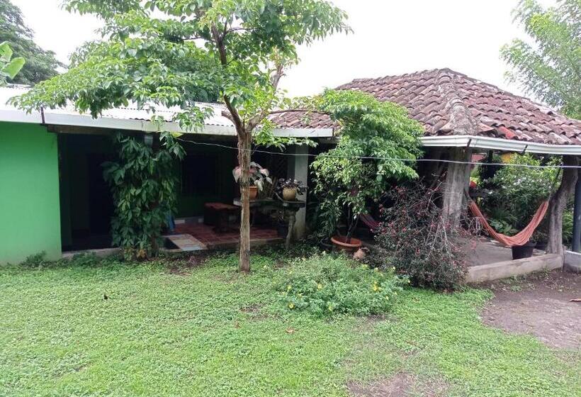 호스텔 Loren S House