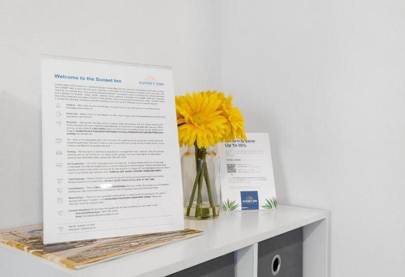 فندق صغير Sunset Inn South Miami