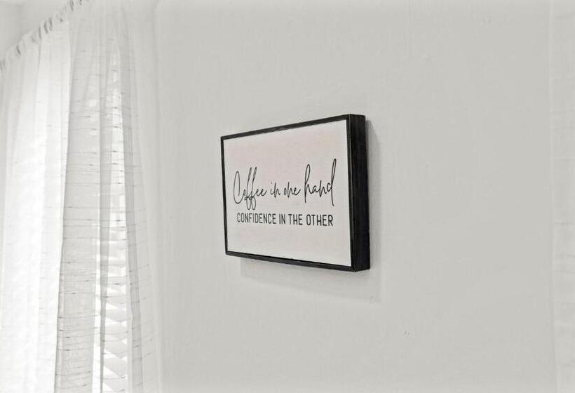 فندق صغير Sunset Inn South Miami