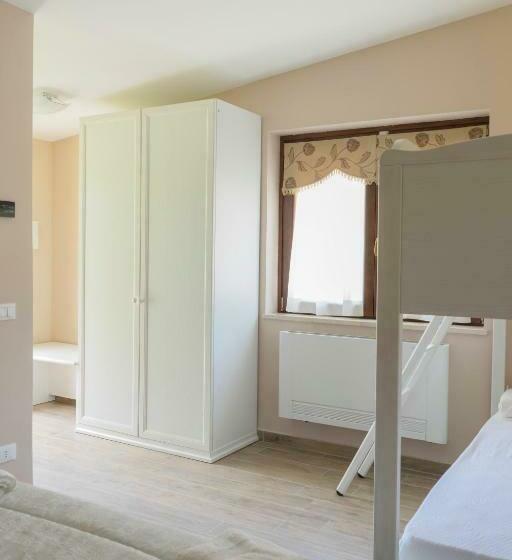 مبيت وإفطار Agriturismo La Follonella