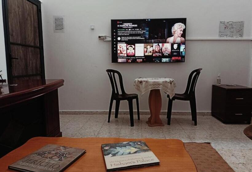 تختخواب و صبحانه Bnb La Luna Entire Apartment