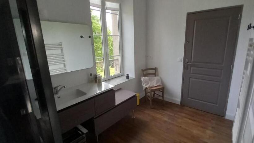 ベッドアンドブレックファースト Chambres D Hôtes La Babinerie