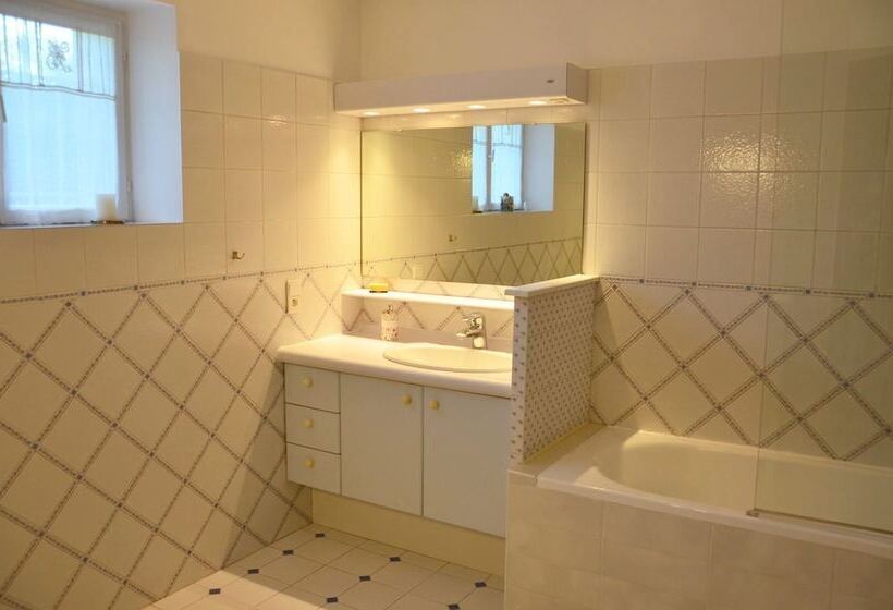 צימר La Bastide Des Lavandières