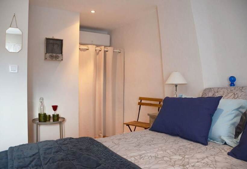 צימר La Bastide Des Lavandières