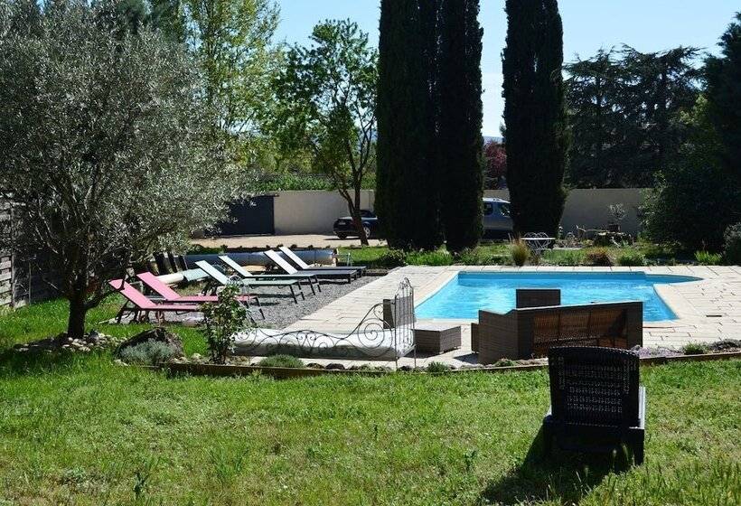 צימר La Bastide Des Lavandières