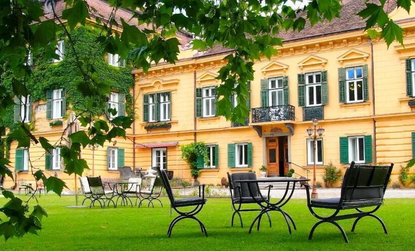 مبيت وإفطار Palais Kneissl