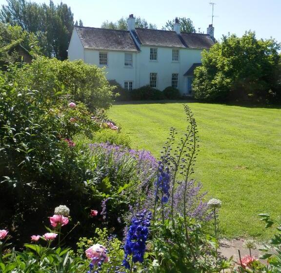 ベッドアンドブレックファースト The Naight House