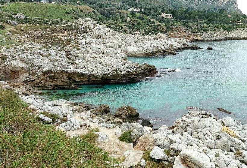 Vfh Villa Flavia Eco B&b   50 Metri Dal Mare