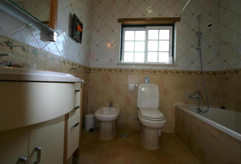 צימר Villa Vista Mar Piscina Suites