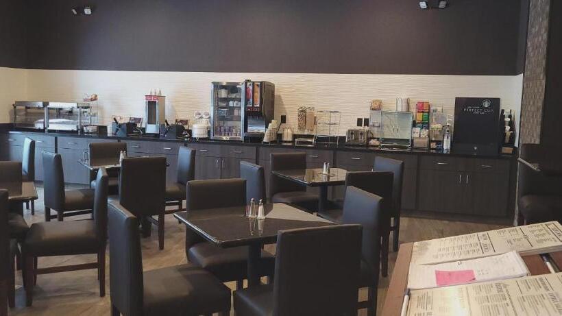 Cobblestone Hotel & Suites International Falls