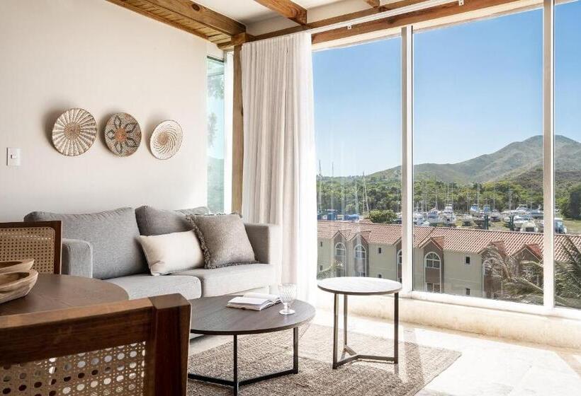 Cofresi Hills Residence