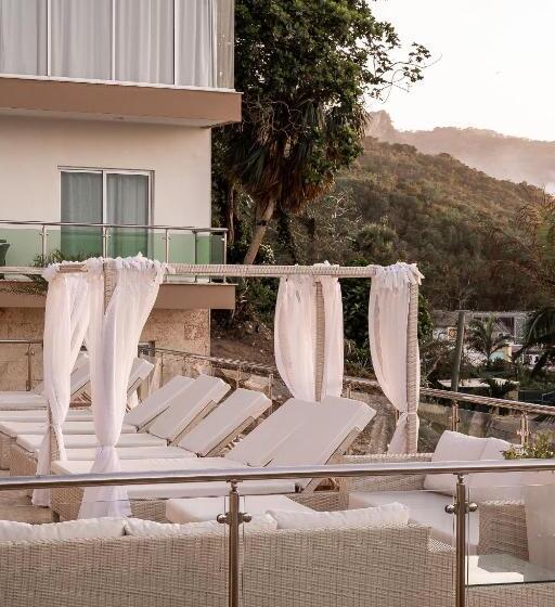 Cofresi Hills Residence