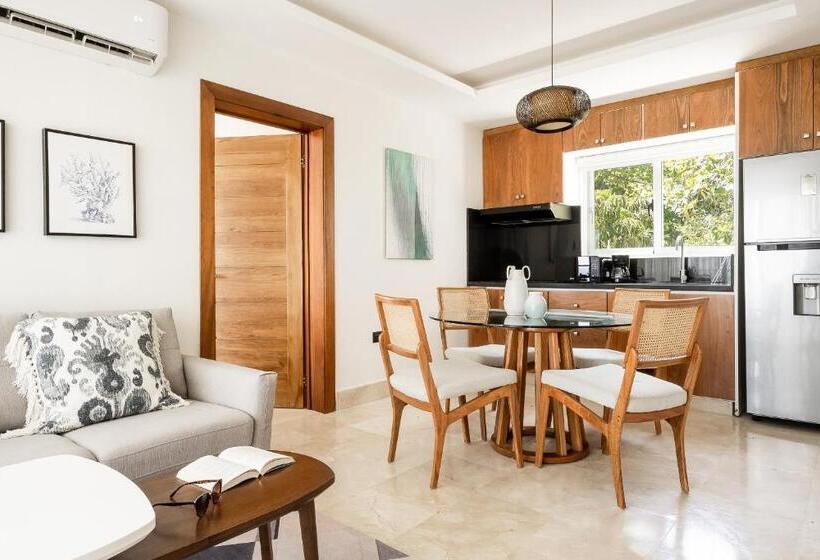 Cofresi Hills Residence