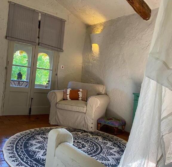 Domaine Le Petit Hameau