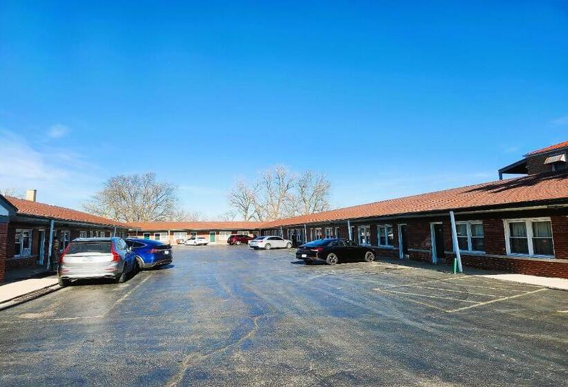 Hillside Manor Motel