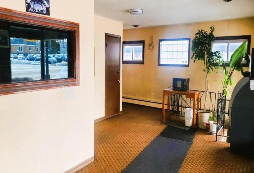 Hillside Manor Motel