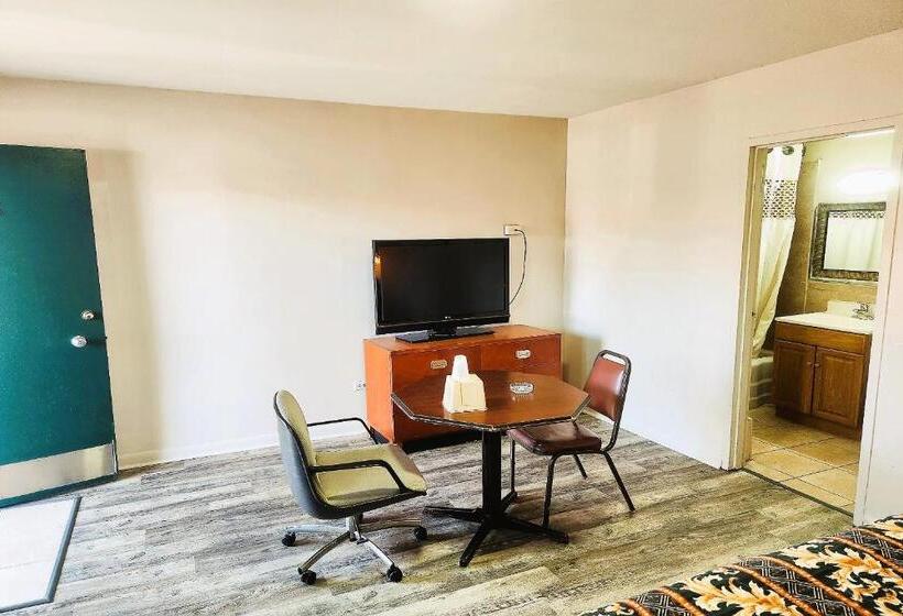 Hillside Manor Motel