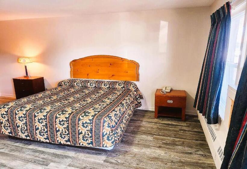 Hillside Manor Motel