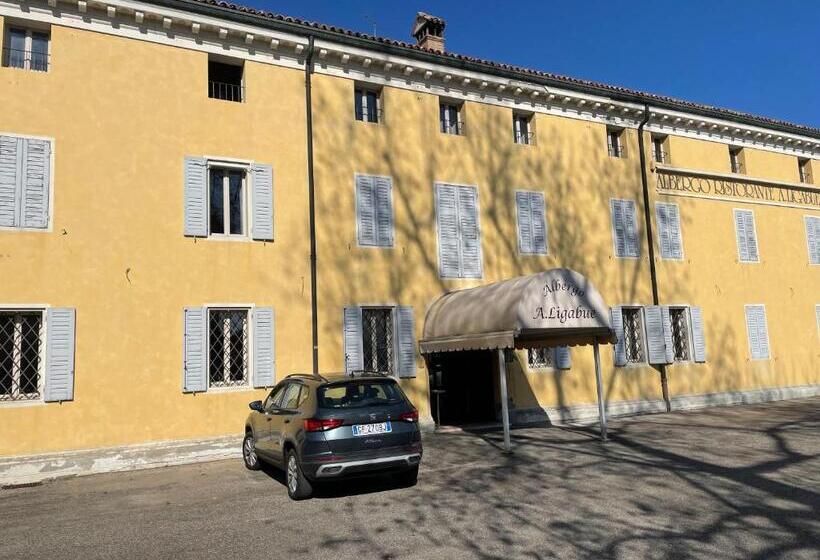 ホテル Albergo Ligabue