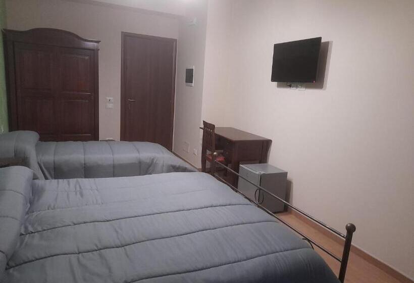 ホテル Arcobaleno Dell Etna