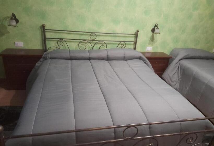 ホテル Arcobaleno Dell Etna