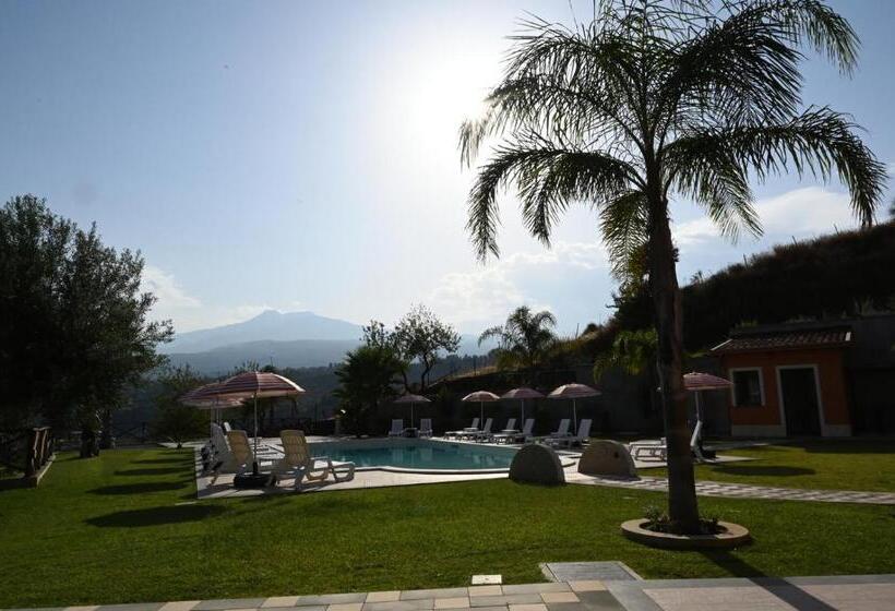 ホテル Arcobaleno Dell Etna