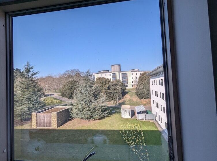 Отель Broadview