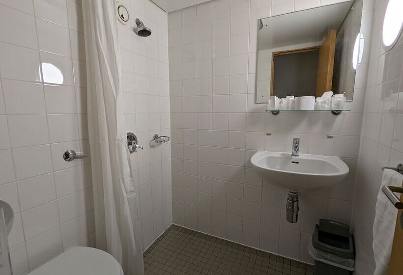 Отель Broadview