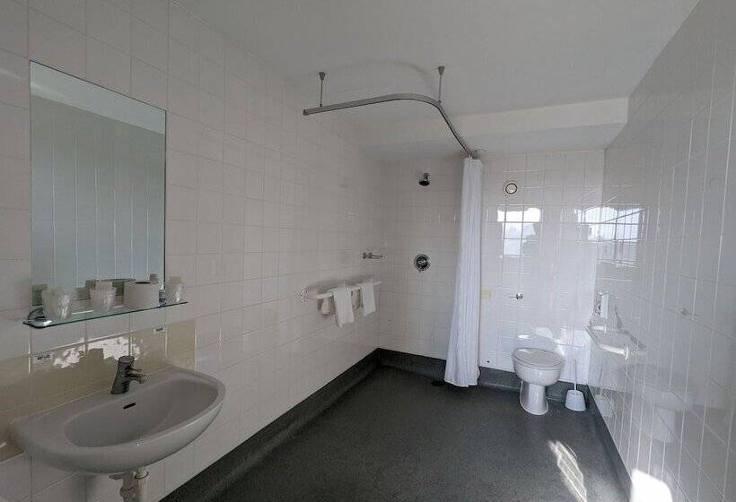 Отель Broadview