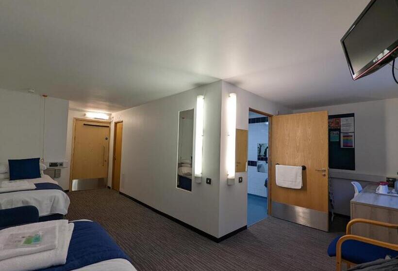 Отель Broadview