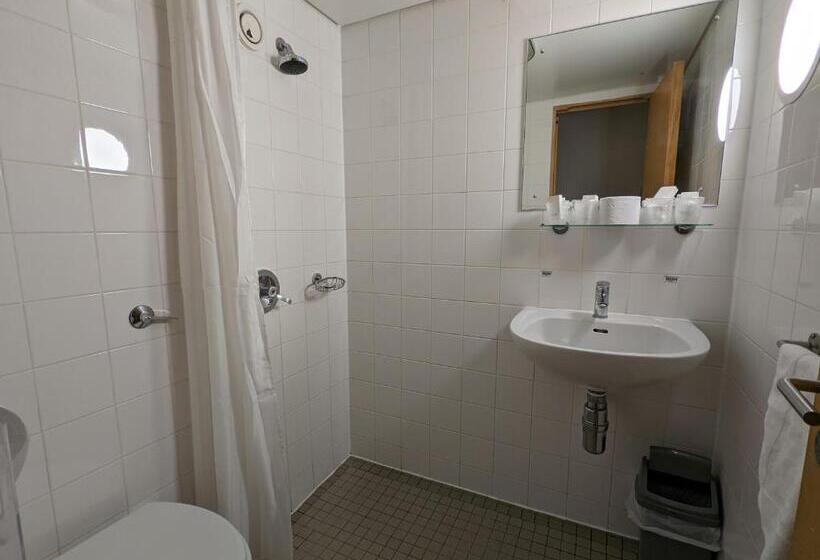 Отель Broadview