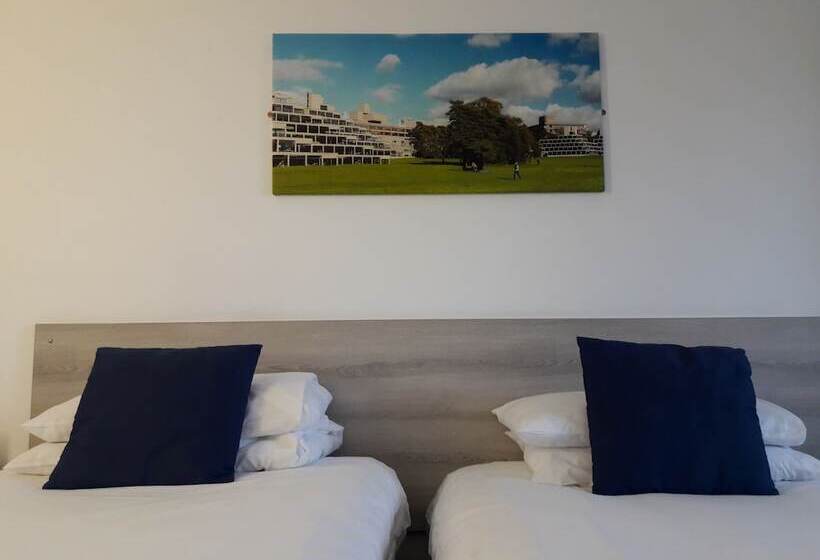 Отель Broadview