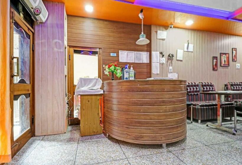 Отель Capital O 86239 Regency And Restaurant