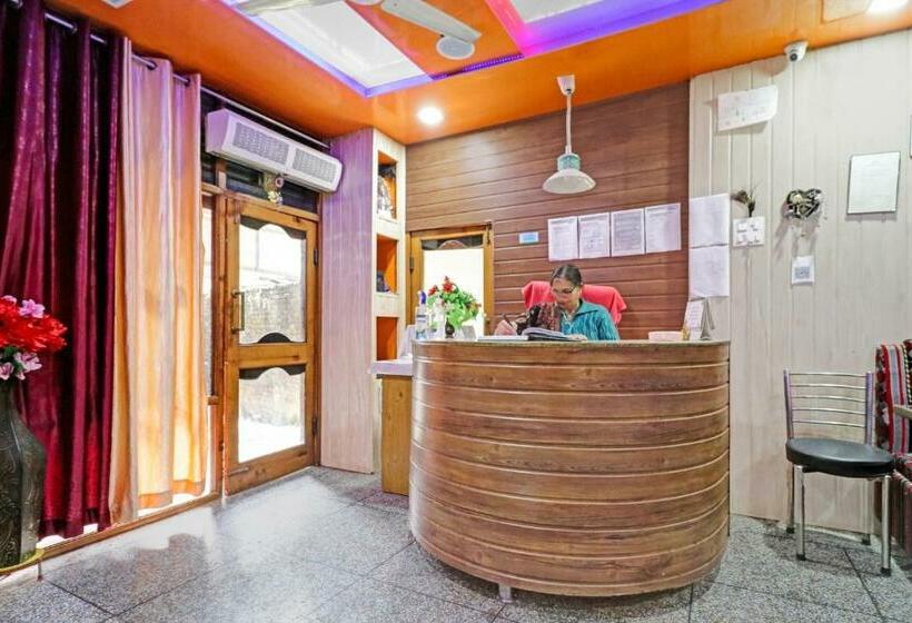 Отель Capital O 86239 Regency And Restaurant