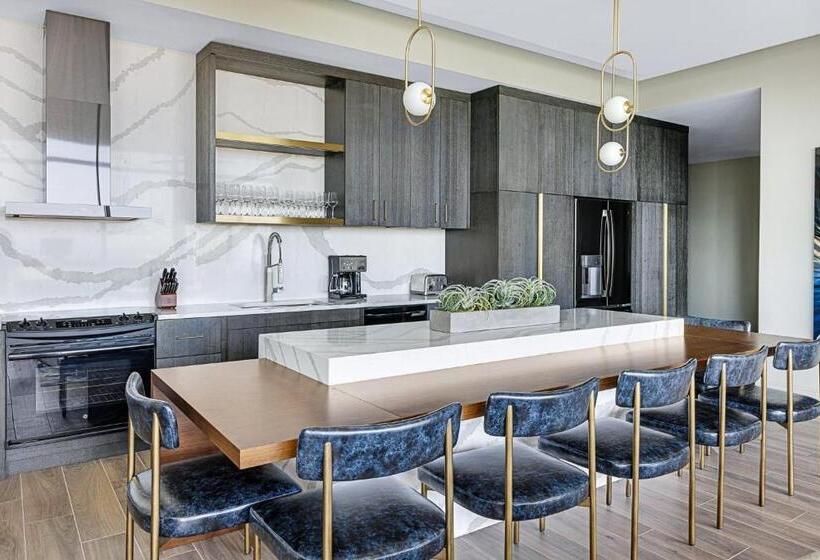 فندق Margaritaville Vacation Club   Atlanta