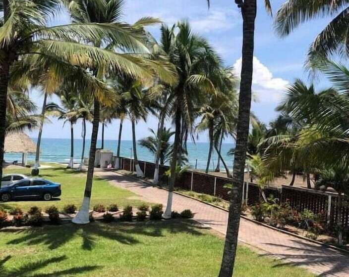 Отель Costa Belle