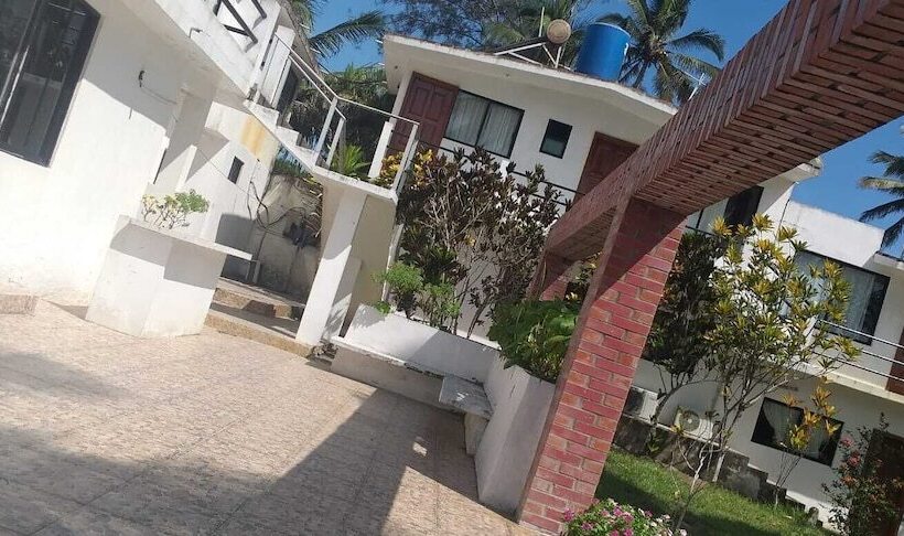 Отель Costa Belle