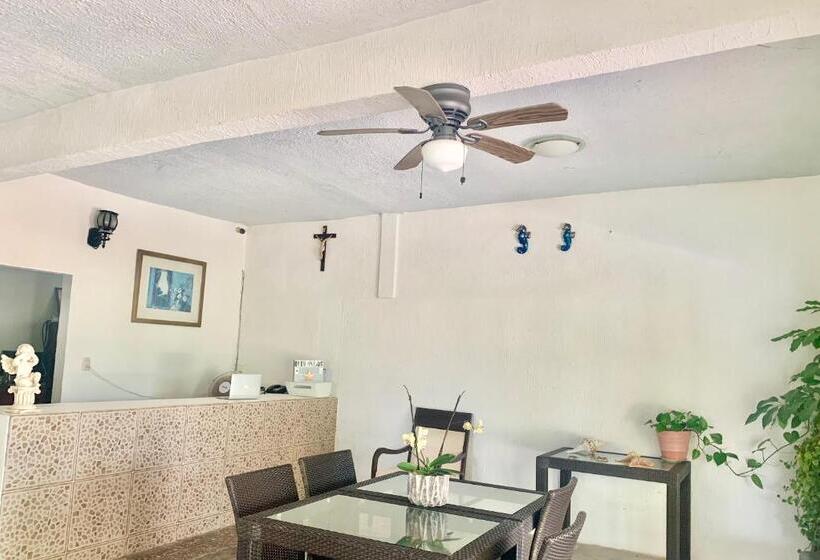 Отель Costa Belle