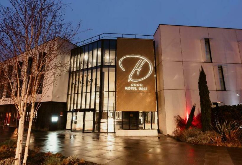 בית מלון כפרי Dali Val D Europe