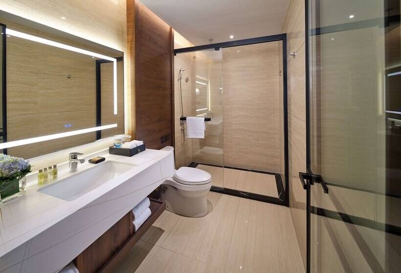 Отель Hilton Garden Inn Anshan