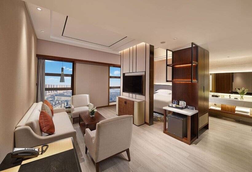 Отель Hilton Garden Inn Anshan