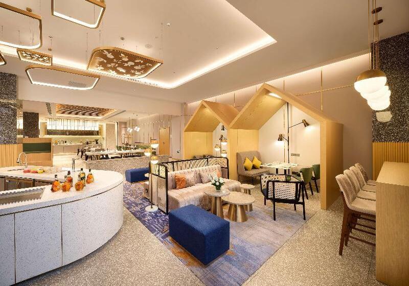 Отель Hilton Garden Inn Anshan