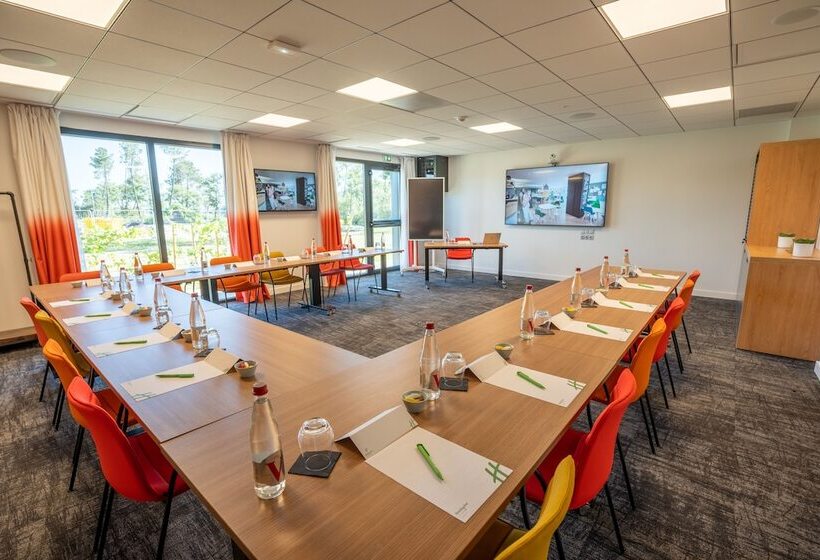 هتل Holiday Inn   Bordeaux Merignac, An Ihg