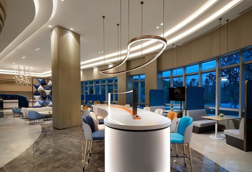 בית מלון כפרי Holiday Inn Express Yibin By Ihg